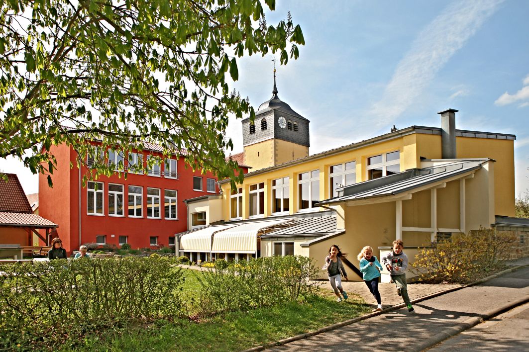schullandheim_aussenansicht_kerstin_junker_presse